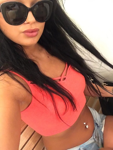 Abdurrahmangazi Çevresinde Lüks Rezidans Konforunda Escort Valeria